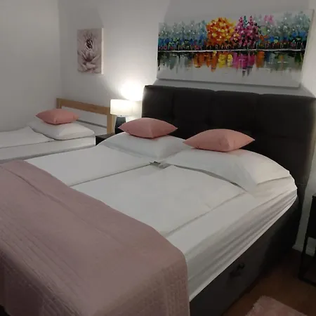 Lucica Apartment