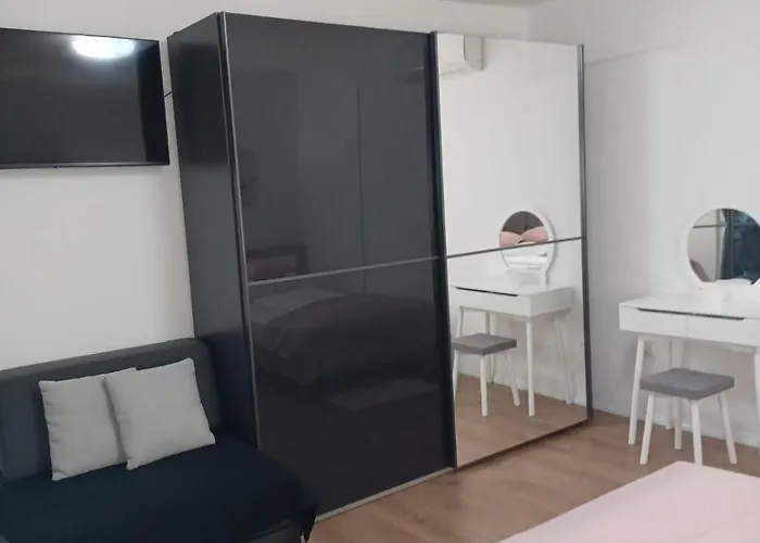 Lucica Apartment *