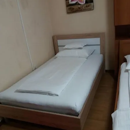 Apartment Lucica *