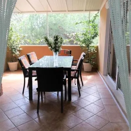 Lucica Apartman *
