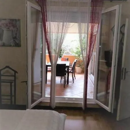 Apartment Lucica *