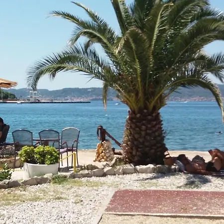 Lucica Appartement *